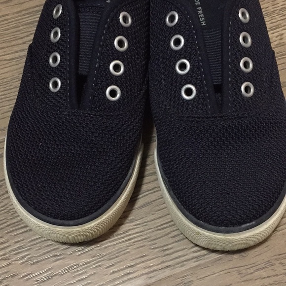 Boys laceless slip on sneakers  Navy J1 GUC - Picture 2 of 10